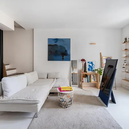 Stylish 1bd Duplex - Stunning Views Near Louvre Apartment