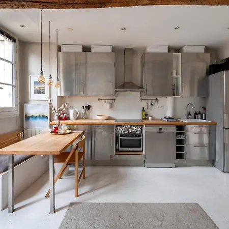 Stylish 1bd Duplex - Stunning Views Near Louvre Apartment