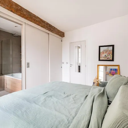 Apartment Stylish 1bd Duplex - Stunning Views Near Louvre Paris