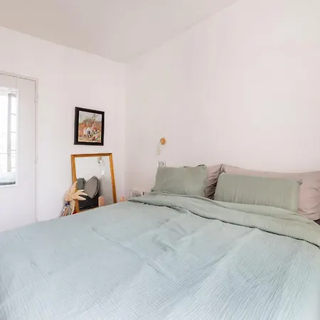 Stylish 1bd Duplex - Stunning Views Near Louvre Apartment