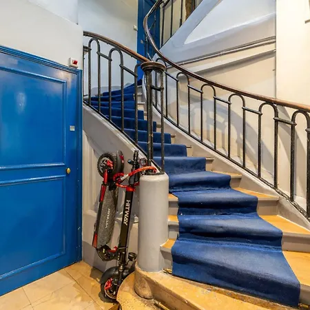 Stylish 1bd Duplex - Stunning Views Near Louvre Apartment